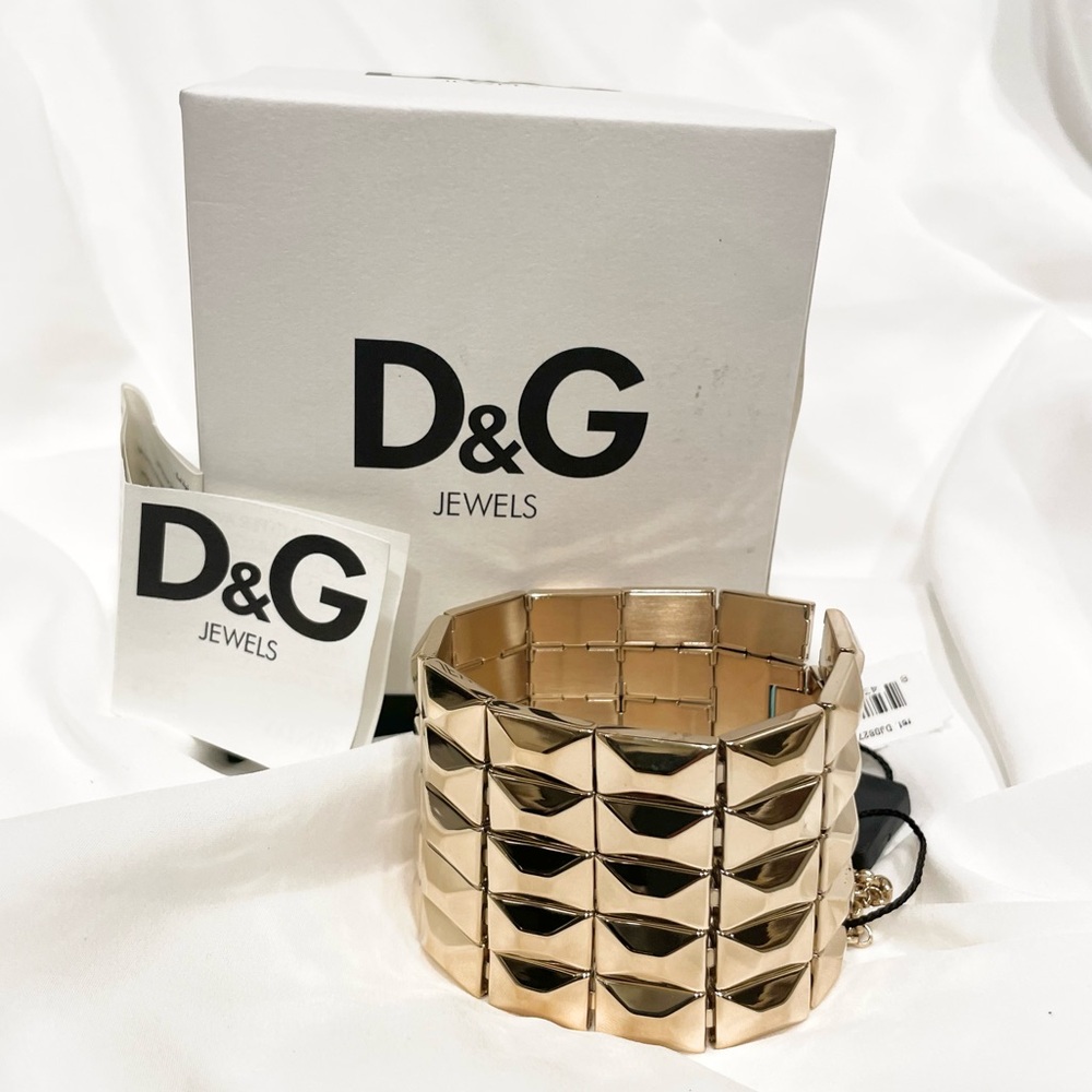 NWT Vintage DOLCE & GABBANA Gold D&G Chrome Studded Cuff Statement Bracelet NEW